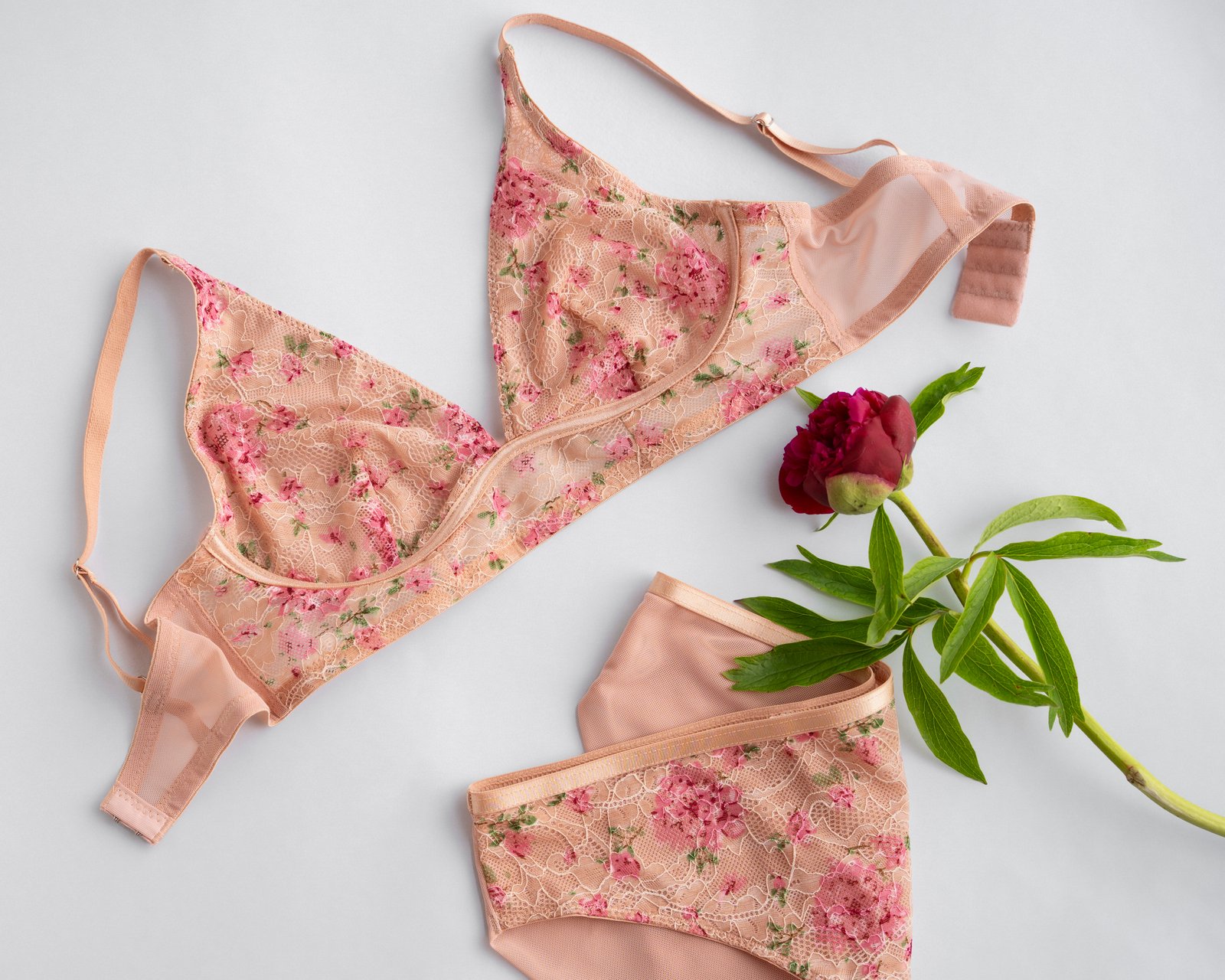 The Signature Sports Bra